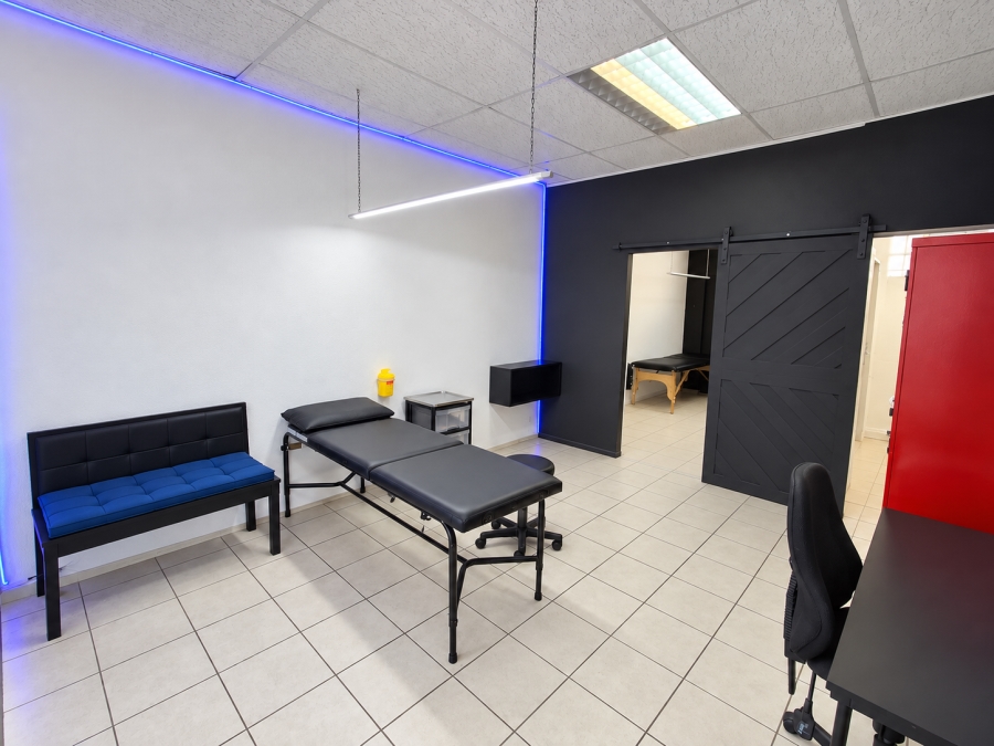 To Let Commercial Property for Rent in Vincent Eastern Cape